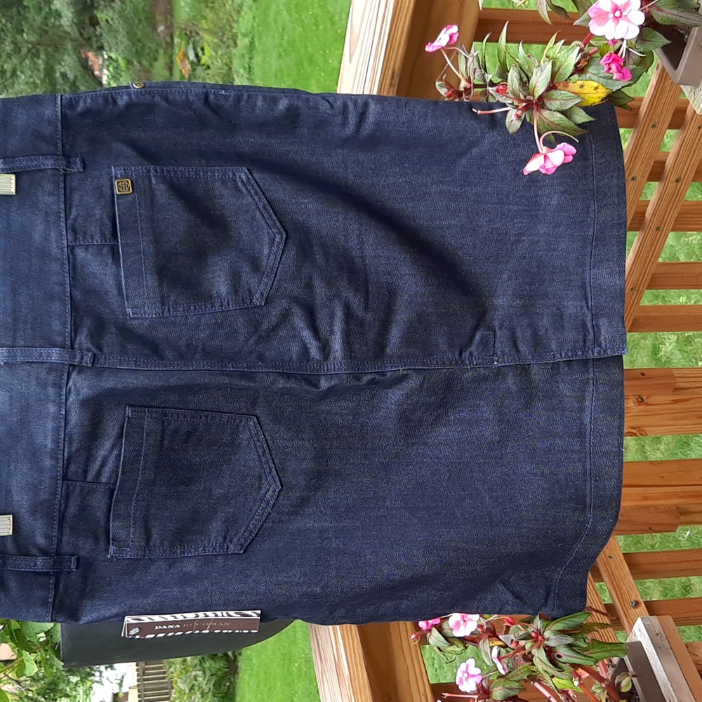 Dana Buchman Dark Wash Denim Skirt Sz 12 NWT - Picture 3 of 7